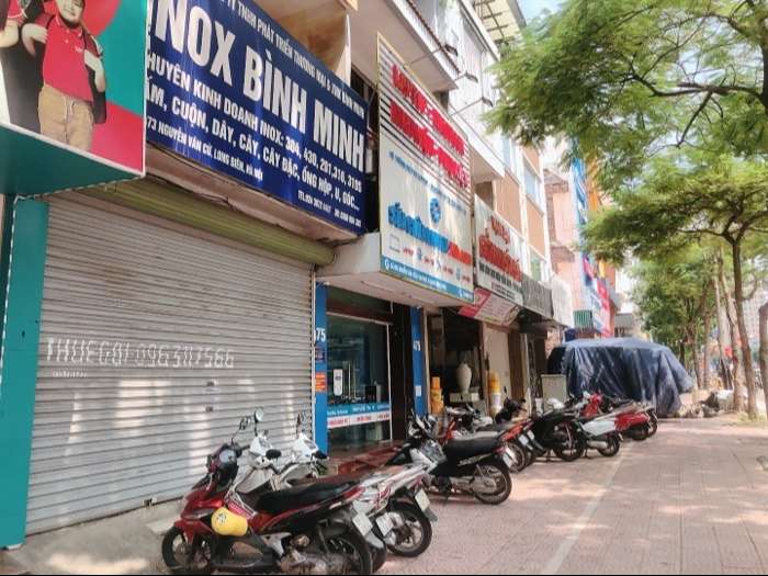 Bán nhà mặt phố Nguyễn Văn Cừ quận Long Biên vị trí đẹp vỉa hè buôn bán sầm uất 129m 36 tỷ - Ảnh 1