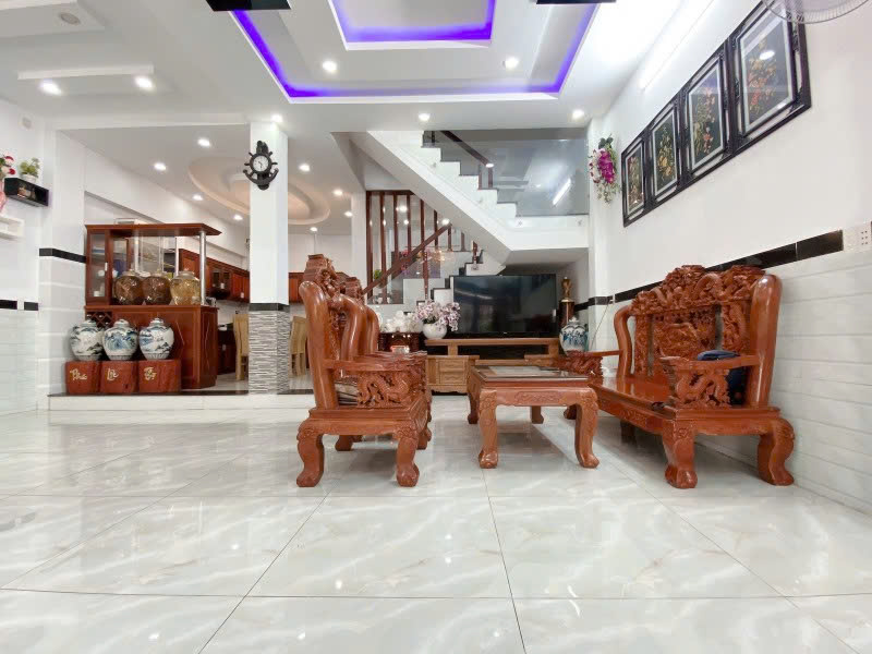 Bán nhà Biệt thự  Hẻm 8m Phan Huy Ích, gần Trường Chinh, 7x15m, 5 T -  8PN, 12.9 tỷ - Ảnh 1