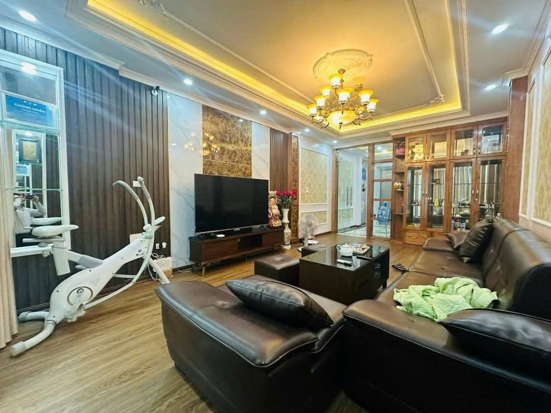 PHÂN LÔ TRẦN QUỐC HOÀN CẦU GIẤY, ÔTÔ TRÁNH, KINH DOANH, DT 43M2 GIÁ 13 TỶ 900 - Ảnh chính