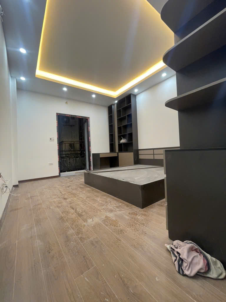 bán nhà Tân Mai Hoàng Mai Hà Nội 33.1m2 6.85 tỷ - Ảnh chính
