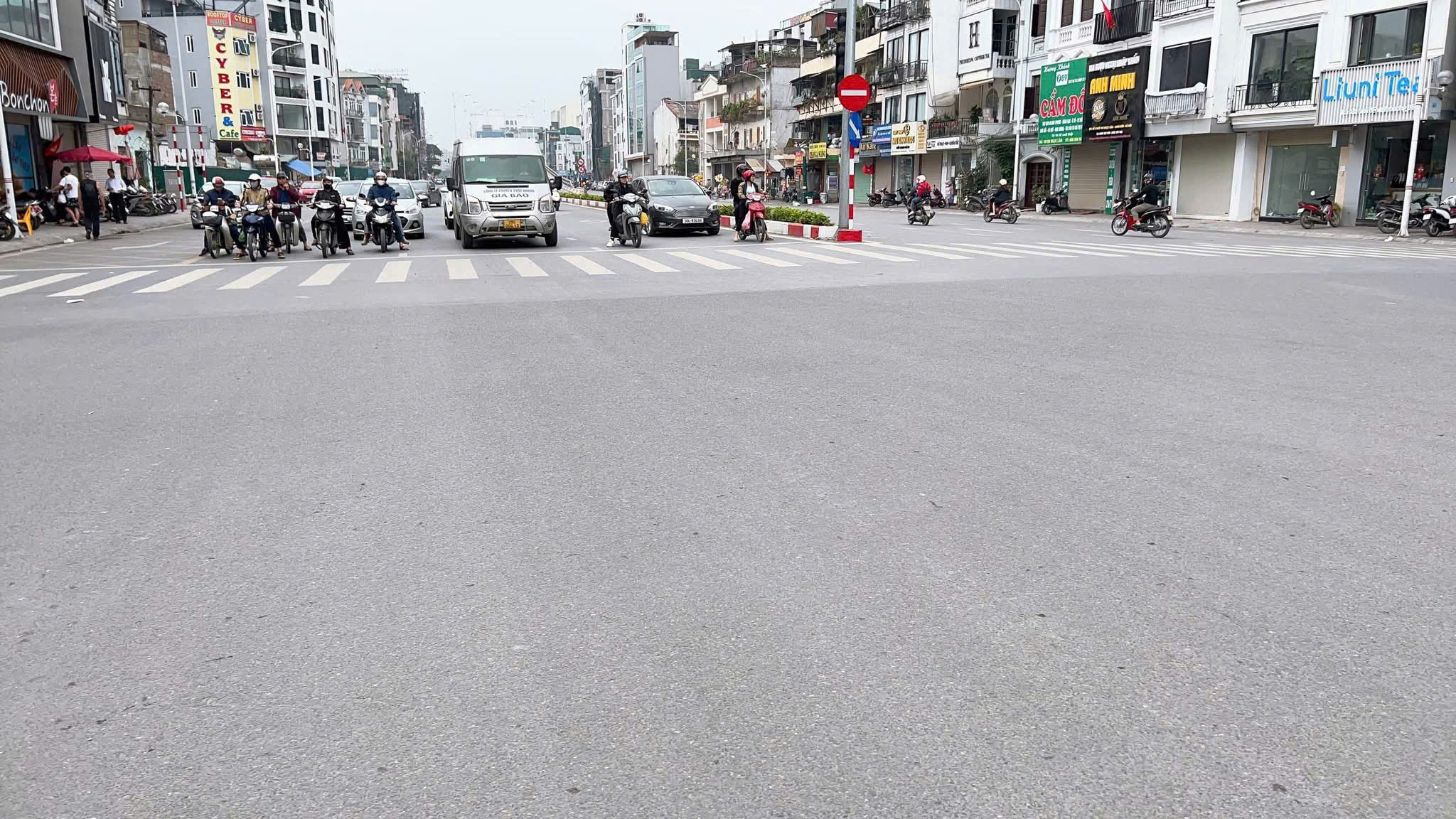 SIÊU HIẾM, CHỈ 4.X TỶ SỞ HỮU NHÀ LÕI PHỐ NGỌC LÂM 2 THOÁNG, THÔNG SANG NGUYỄN VĂN CỪ. - Ảnh 1