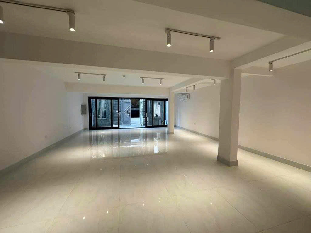 SIÊU VIP KHU TRUNG HÒA, Ô TÔ TRÁNH, 6T THANG MÁY,<br>KINH DOANH ĐỈNH GIÁ 70 TỶ. - Ảnh 1