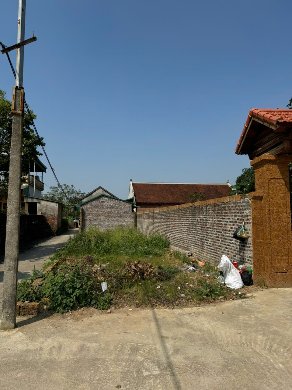 BÁN LÔ ĐẤT YÊN MỸ – CÓ SÂN RỘNG TRƯỚC NHÀ – GIÁ TỐT<br>Diện tích: 100,4m² - Ảnh 2