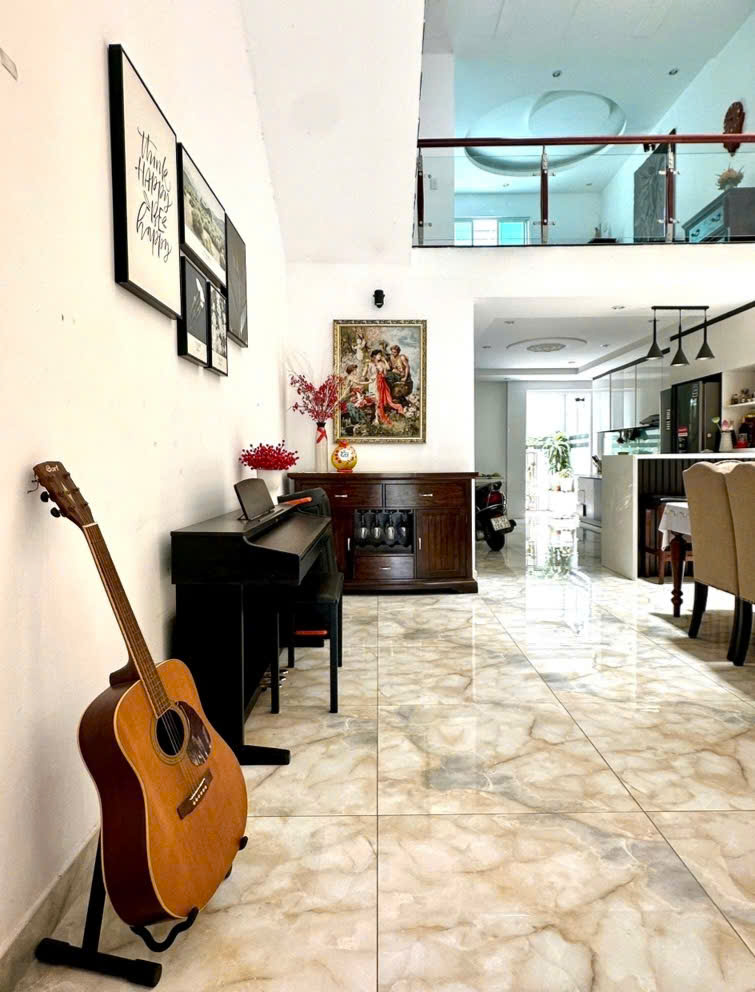 BÁN NHÀ 4 TẦNG MẶT TIỀN PHẠM HÙNG, QUẬN 8 – NHÀ ĐẸP 5x20M – XE HƠI VÀO NHÀ – GIÁ CHỈ 12 TỶ - Ảnh 1