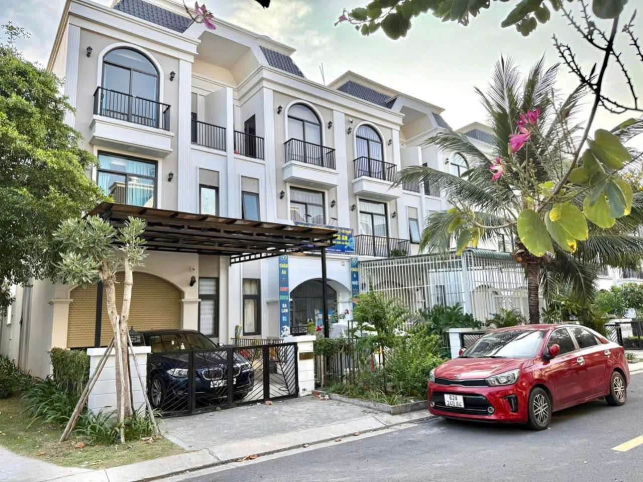 LAVILLA BÀN GIAO SỔ HỒNG CHO KHÁCH HÀNG - Ảnh 2