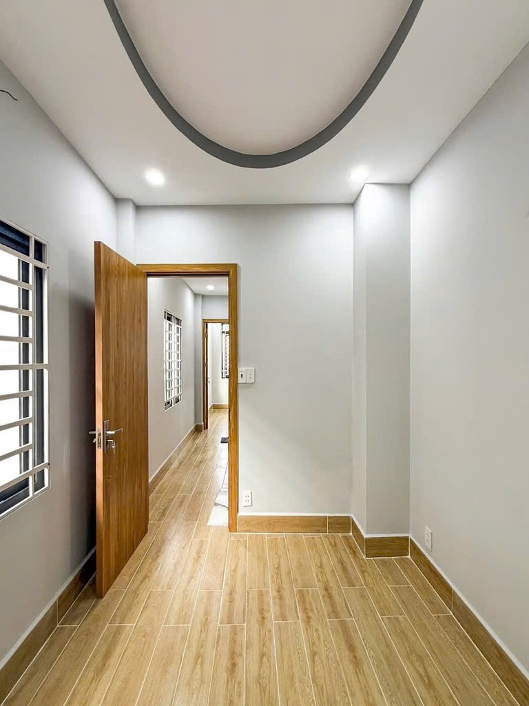 MỚI ĐẸP CHÍNH CHỦ - HOÀN CÔNG ĐỦ - DT 39M2 ,4TẦNG ĐÚC VỚI 5PN ,4WC - HUỲNH VĂN BÁNH - LÊ VĂN SỸ - Ảnh 4