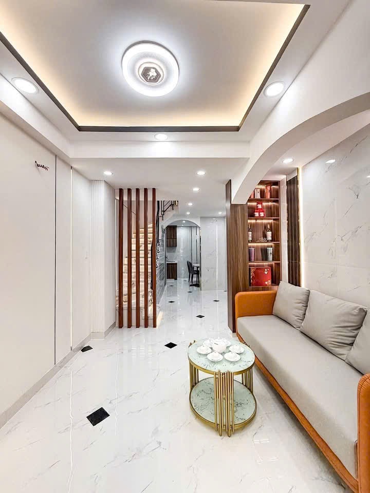 MỚI ĐẸP CHÍNH CHỦ - HOÀN CÔNG ĐỦ - DT 39M2 ,4TẦNG ĐÚC VỚI 5PN ,4WC - HUỲNH VĂN BÁNH - LÊ VĂN SỸ - Ảnh chính
