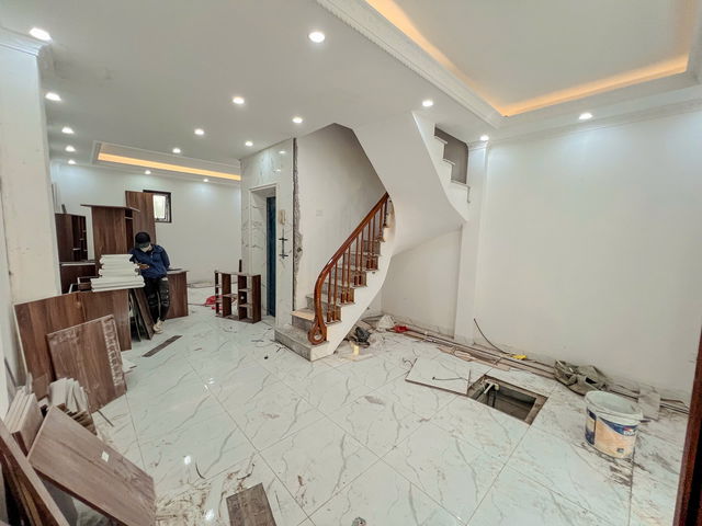 SIÊU PHẨM DÒNG TIỀN - 8 PHÒNG KHÉP KÍN  - Ô TÔ ĐỖ CỔNG Thạch Bàn-Long Biên 50 m2,X  6 tầng,8.5 tỷ. - Ảnh chính