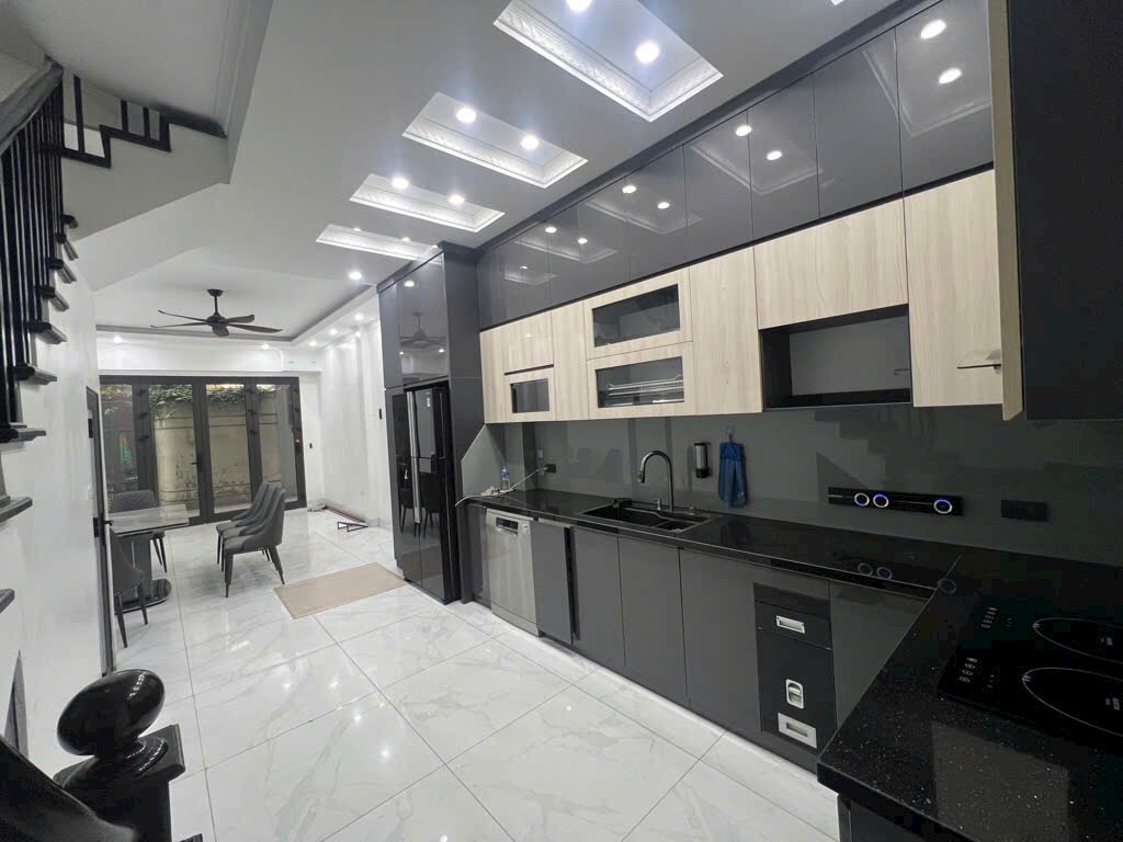 TT NGỌC LÂM NGUYỄN VĂN CỪ. HÀNG XÓM MYPEC GẦN CẦU CHƯƠNG -Ô TÔ ĐỖ CỬA- DÂN XÂY CHỦ Ở RẤT CÓ LỘC - Ảnh 1