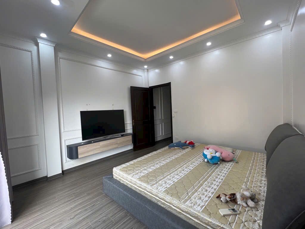 TT NGỌC LÂM NGUYỄN VĂN CỪ. HÀNG XÓM MYPEC GẦN CẦU CHƯƠNG -Ô TÔ ĐỖ CỬA- DÂN XÂY CHỦ Ở RẤT CÓ LỘC - Ảnh 4