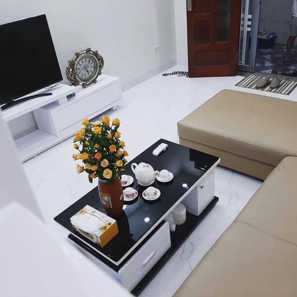 Bán nhà 5 tầng, ngõ 235 Phạm Văn Đồng, cách mặt phố 50m, gần công viên Hòa Bình 6.XX Tỉ - Ảnh 2