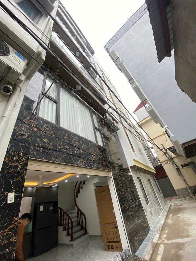 NHÀ MỚI GARA Ô TÔ 7 CHỖ  Bát Khối-Long Biên 30m2 X 6 tầng,mặt tiền 6m, 8.5 tỷ. - Ảnh chính