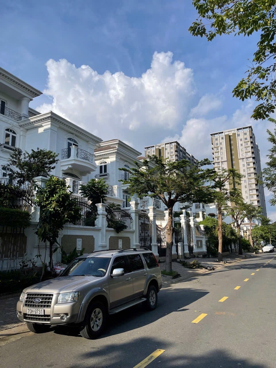 Cặp Bt đơn lập Kdc Cityland Q7 370m2 view sông,Full Nt,thang máy, Giá 70ty - Ảnh 2