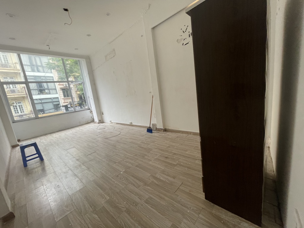 🧑‍💼🧑‍💼🧑‍💼 - VỊ TRÍ KINH DOANH TRIỆU ĐÔ NHƯNG GIÁ CHƯA ĐẾN TRIỆU ĐÔ - CẦU GIẤY - 40M2 - 2X TỶ ( - Ảnh 2