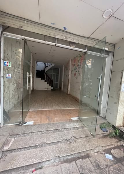 🧑‍💼🧑‍💼🧑‍💼 - VỊ TRÍ KINH DOANH TRIỆU ĐÔ NHƯNG GIÁ CHƯA ĐẾN TRIỆU ĐÔ - CẦU GIẤY - 40M2 - 2X TỶ ( - Ảnh 3