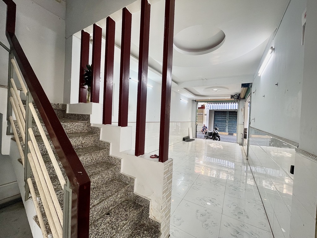 Chính chủ cần bán nhà riêng 1 trệt 4 lầu, tổng diện tích xây dựng 200m2, giá bán 15tỷ2 - Ảnh 3