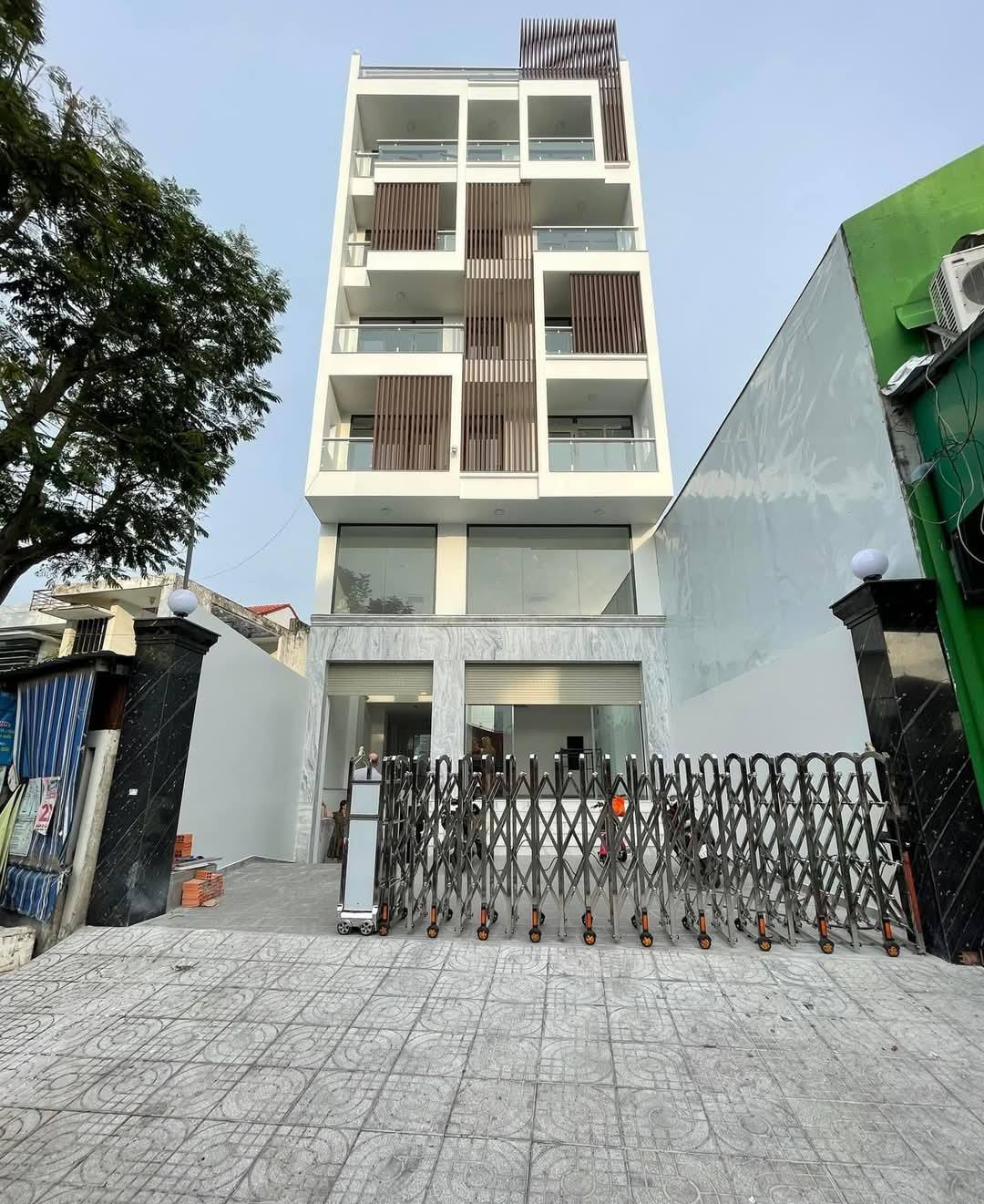 Bán nhà mặt tiền 1 hầm 7 lầu 8x30m giá 38 tỷ Đường Trần Thị Cờ - Ảnh chính