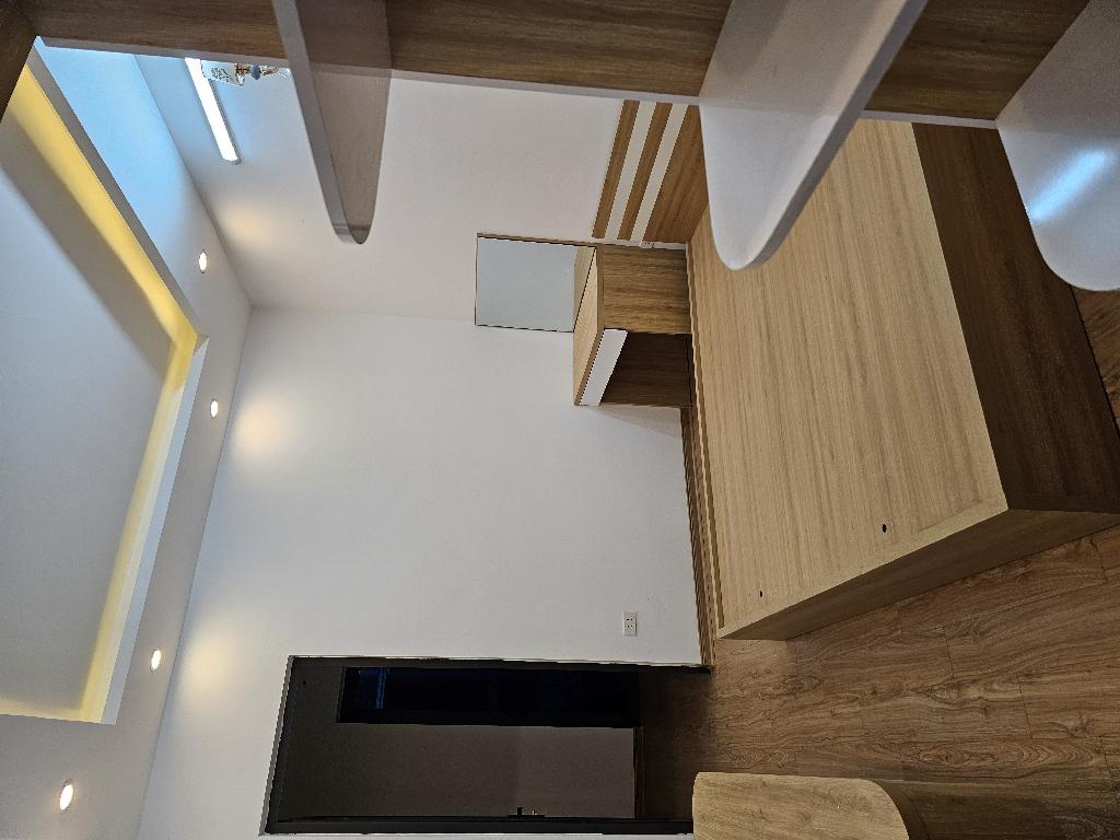 HÒA BÌNH ĐỐNG ĐA, HÀNG HIẾM GẦN PHỐ - NHÀ MỚI ĐẸP XÁCH VALY ĐẾN Ở LUÔN - CHỦ TẶNG NỘI THẤT XỊN XÒ - Ảnh 3
