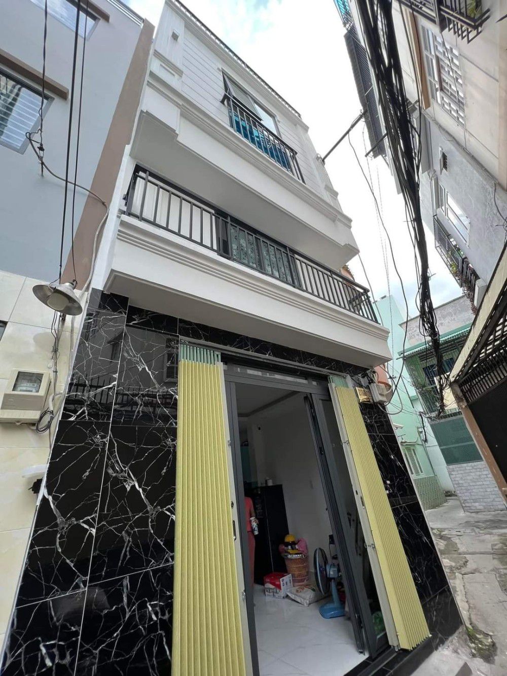 PHÚ NHUẬN - 4 TẦNG - MỚI, ĐẸP LUNG LINH - VÀO Ở NGAY - NHỈNH 4.5 TỶ - Ảnh chính