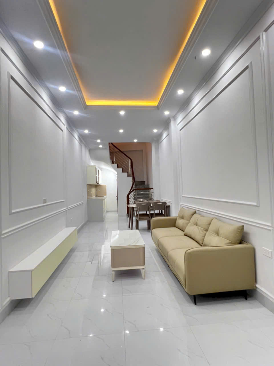 LÔ GÓC NHÀ ĐẸP FULL ĐỒ - NGÕ NÔNG - Ô TÔ GẦN -TT VĂN QUÁN HÀ ĐÔNG DT 33M 5 TẦNG - Ảnh 1