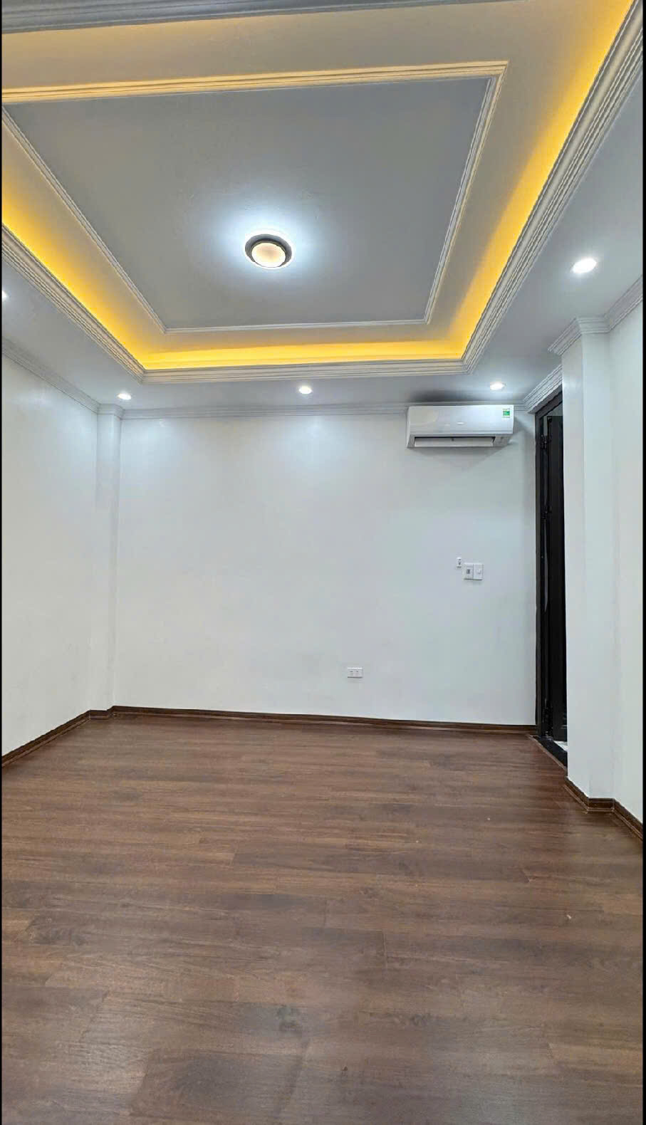 NHÀ ĐẸP PHỐ CHÙA BỘC - TRUNG TÂM-ĐỐNG ĐA - CHIA LÔ - HAI THOÁNG - KINH DOANH - Ảnh 3