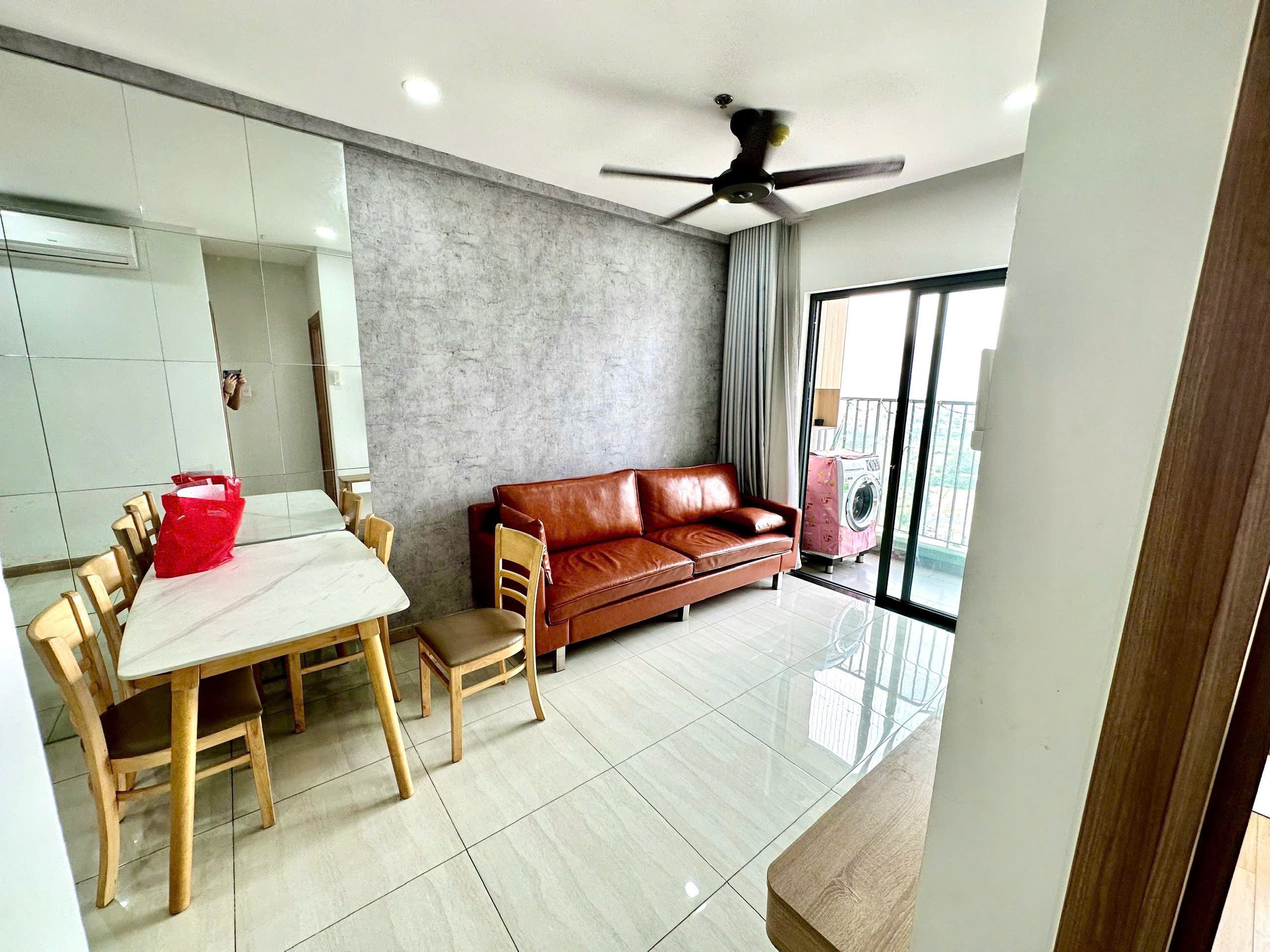 Bình Dương ! Mình chính chủ cần bán căn hộ B21.20 full nội thất và thiết bị. Tel : 0917789279 ( - Ảnh chính