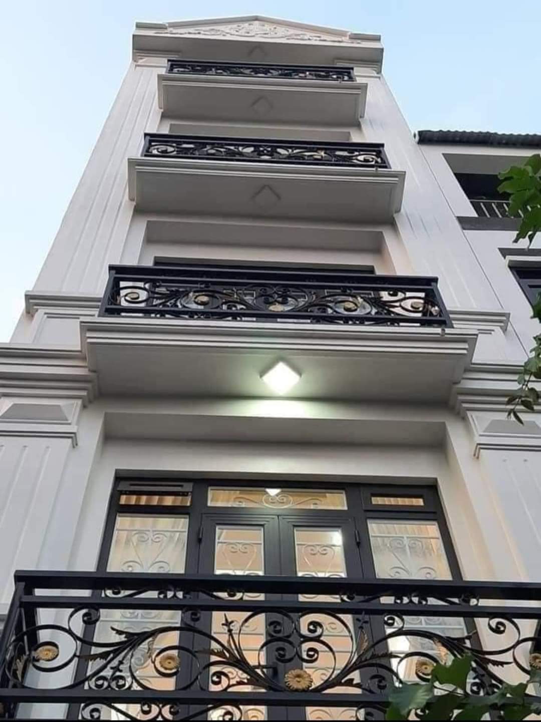 BÁN NHÀ HỌC VIÊN TÀI CHÍNH - BẮC TỪ LIÊM - DT33M2 - 5 TẦNG -  GIÁ 5,5TỶ - KINH DOANH - ĐẺ Ở - NGÕ - Ảnh chính
