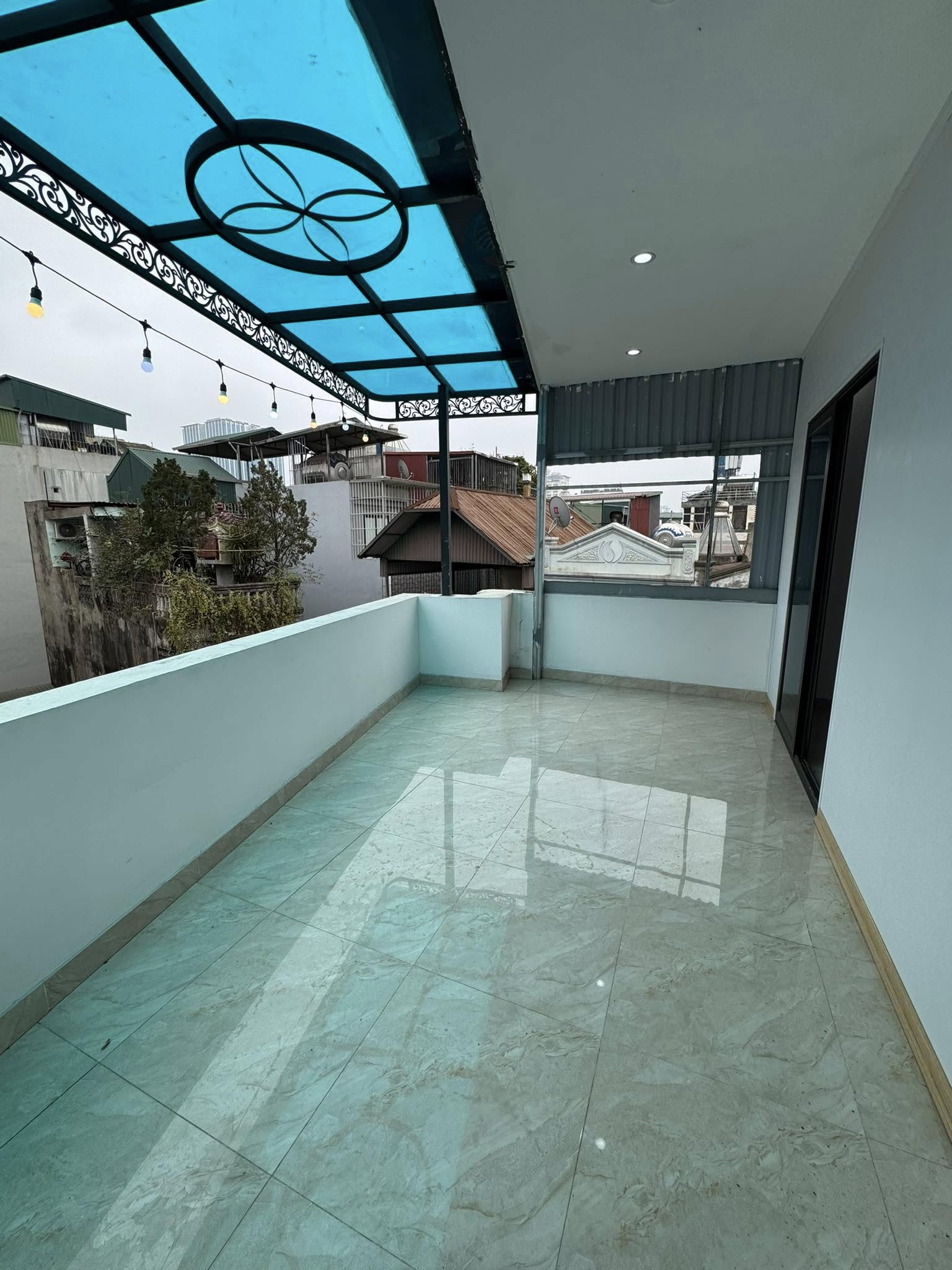 Bán nhà Trại Cá - Hai Bà Trưng, 45m2, nhà đẹp, thang máy giá cực sốc 11,9 tỷ - Ảnh 2