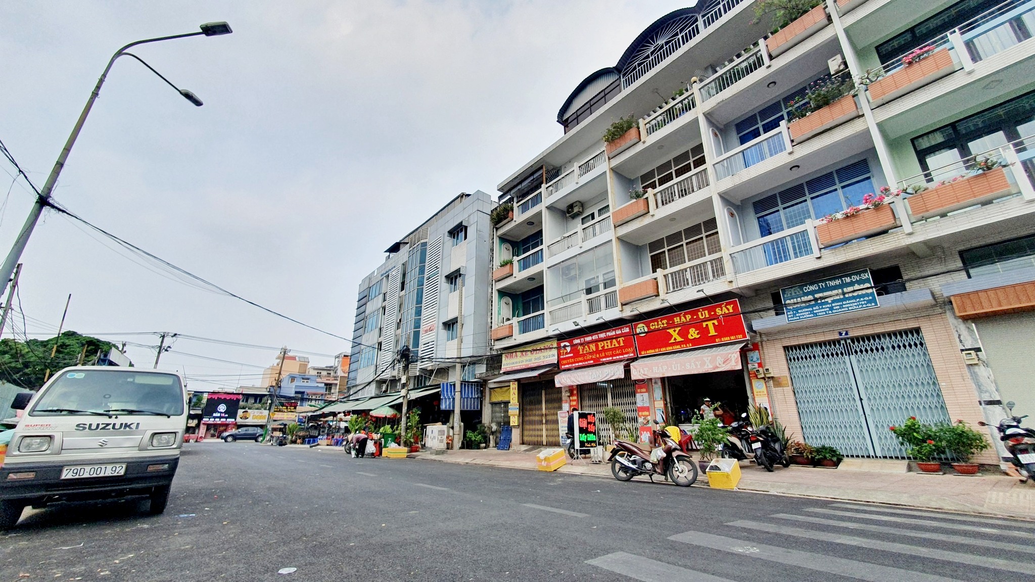 Mặt tiền kinh doanh ngay Tạ Quang Bửu, ngang gần 5m, 5 tầng chỉ 16 tỷ - Ảnh chính
