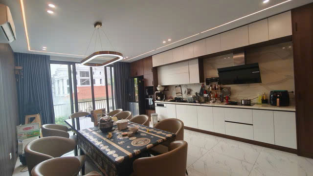 NHÀ MỚI ĐẸP DÂN XÂY 6 TẦNG THANG MÁY,Tư Đình-Long Biên  97/120m2, 6 tầng, mặt tiền 5.5m, 19 tỷ. - Ảnh chính
