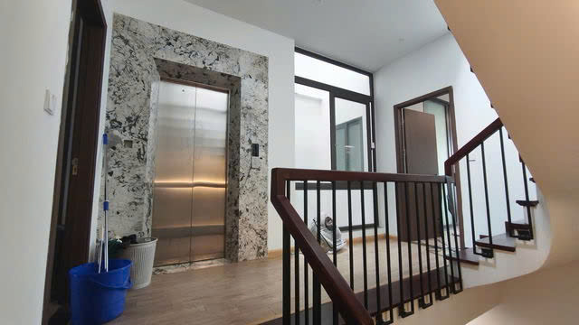 NHÀ MỚI ĐẸP DÂN XÂY 6 TẦNG THANG MÁY,Tư Đình-Long Biên  97/120m2, 6 tầng, mặt tiền 5.5m, 19 tỷ. - Ảnh 2