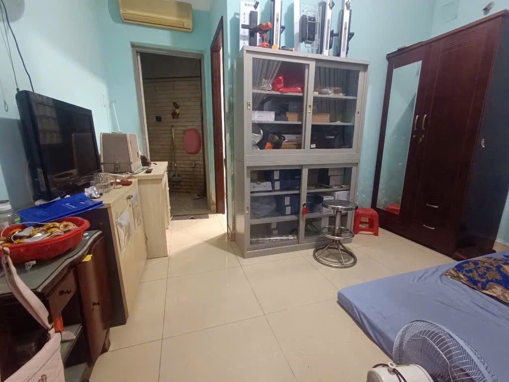Chính Chủ - Đã Hoàn Công - Ngang 4M - DT 45M2 , 5 Tầng Đúc Với  5PN,3WC -  Lê Văn Sỹ - PN - Ảnh 2