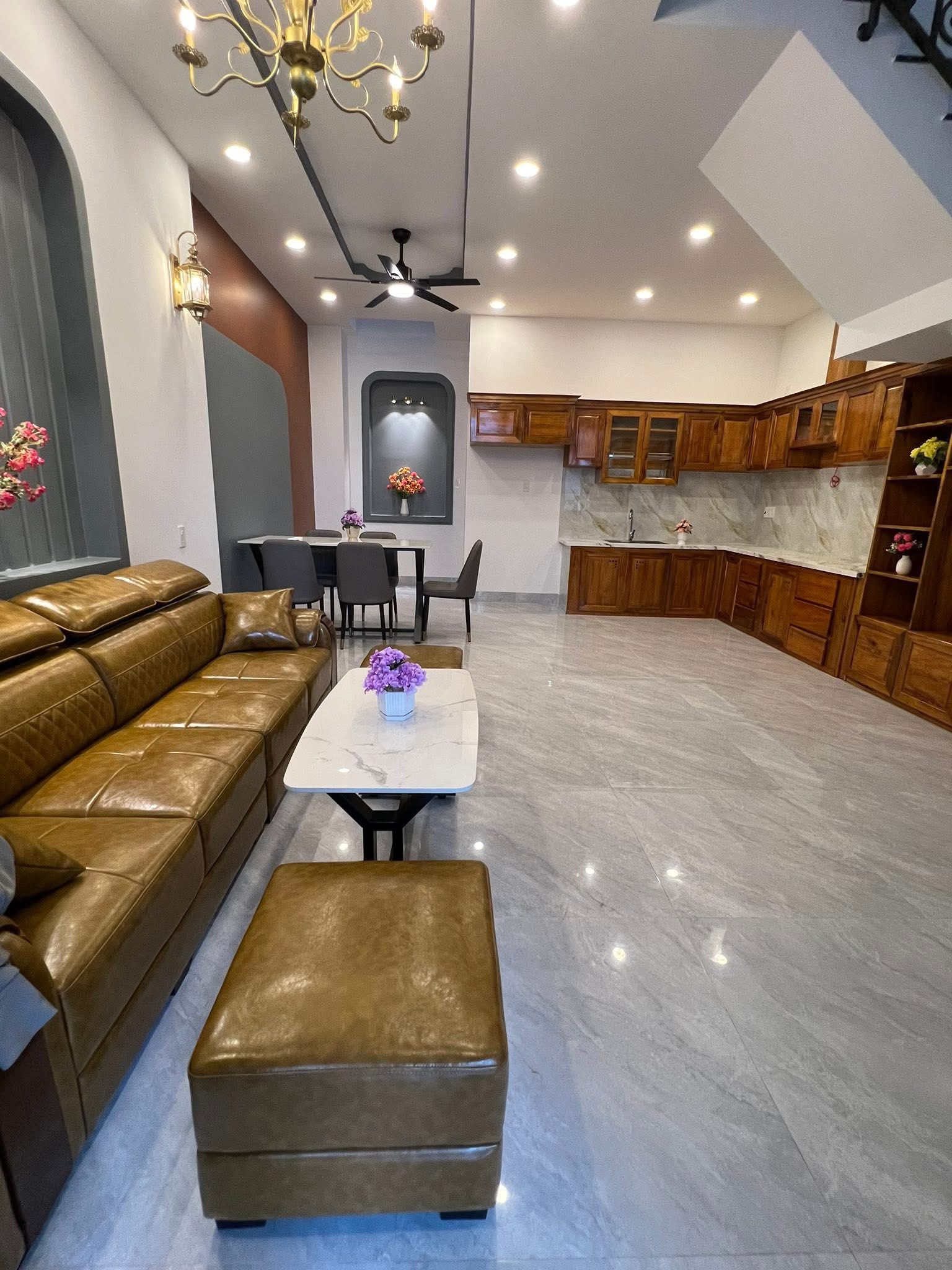 BÁN NHÀ 03 TẦNG, MÊ ĐÚC MỚI VĨNH NGỌC,HẺM Ô TÔ LƯƠNG ĐÌNH CỦA NGAY UBND XÃ VĨNH NGỌC, GẦN CHỢ - Ảnh 1