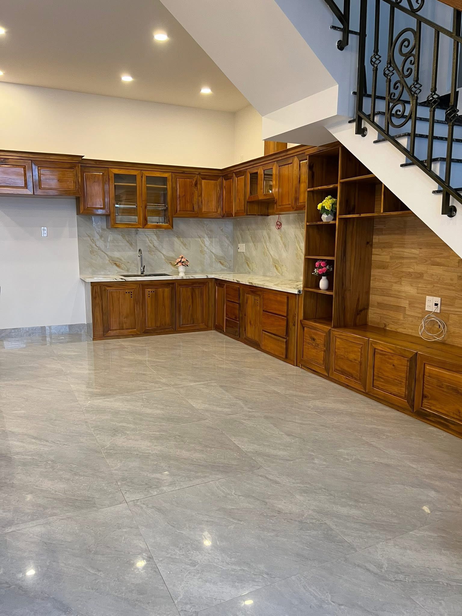BÁN NHÀ 03 TẦNG, MÊ ĐÚC MỚI VĨNH NGỌC,HẺM Ô TÔ LƯƠNG ĐÌNH CỦA NGAY UBND XÃ VĨNH NGỌC, GẦN CHỢ - Ảnh 3