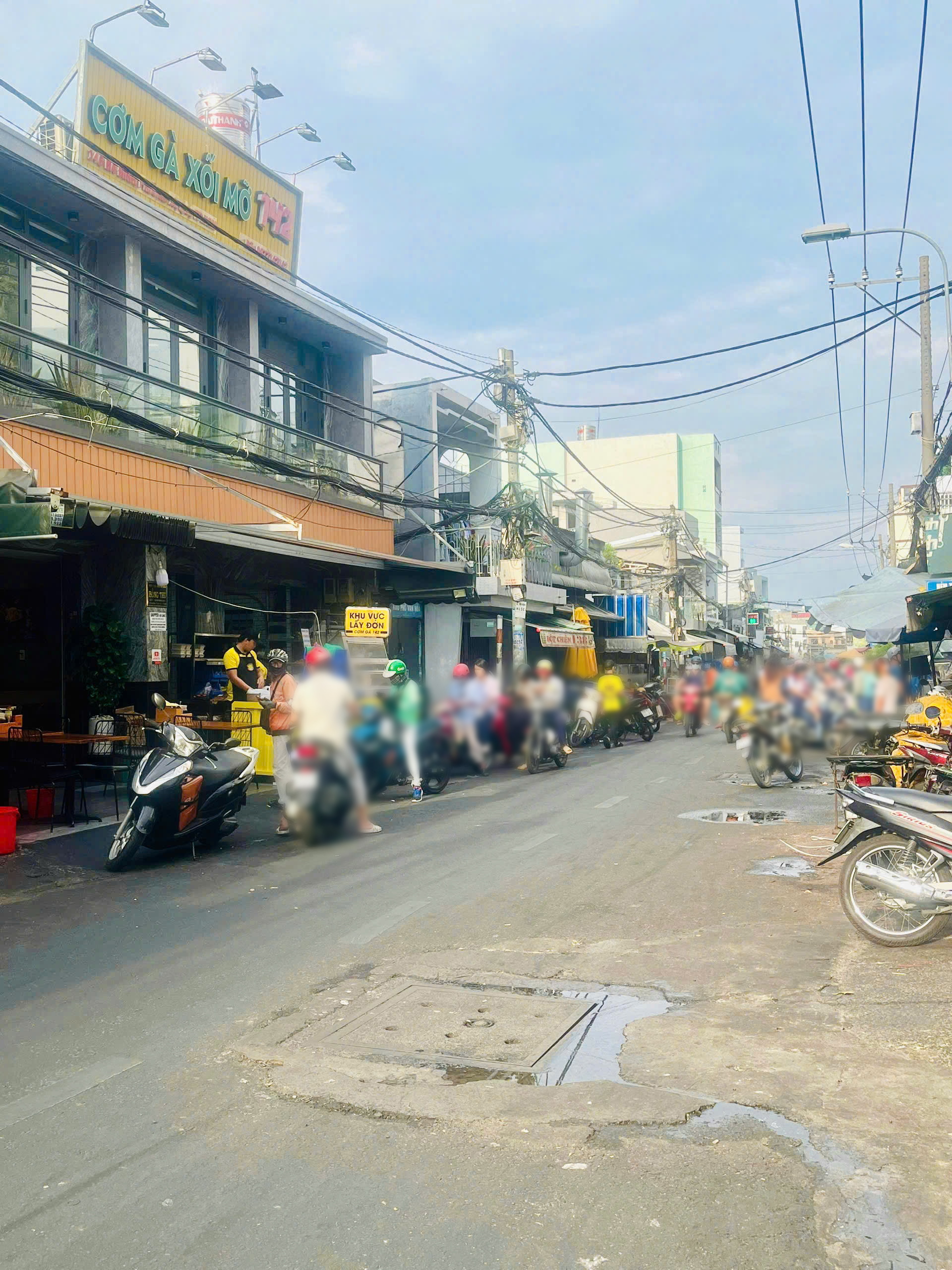 Nhà nở hậu, SHHC Mặt Tiền đường Ba Đình P10Q8 - Ảnh 3