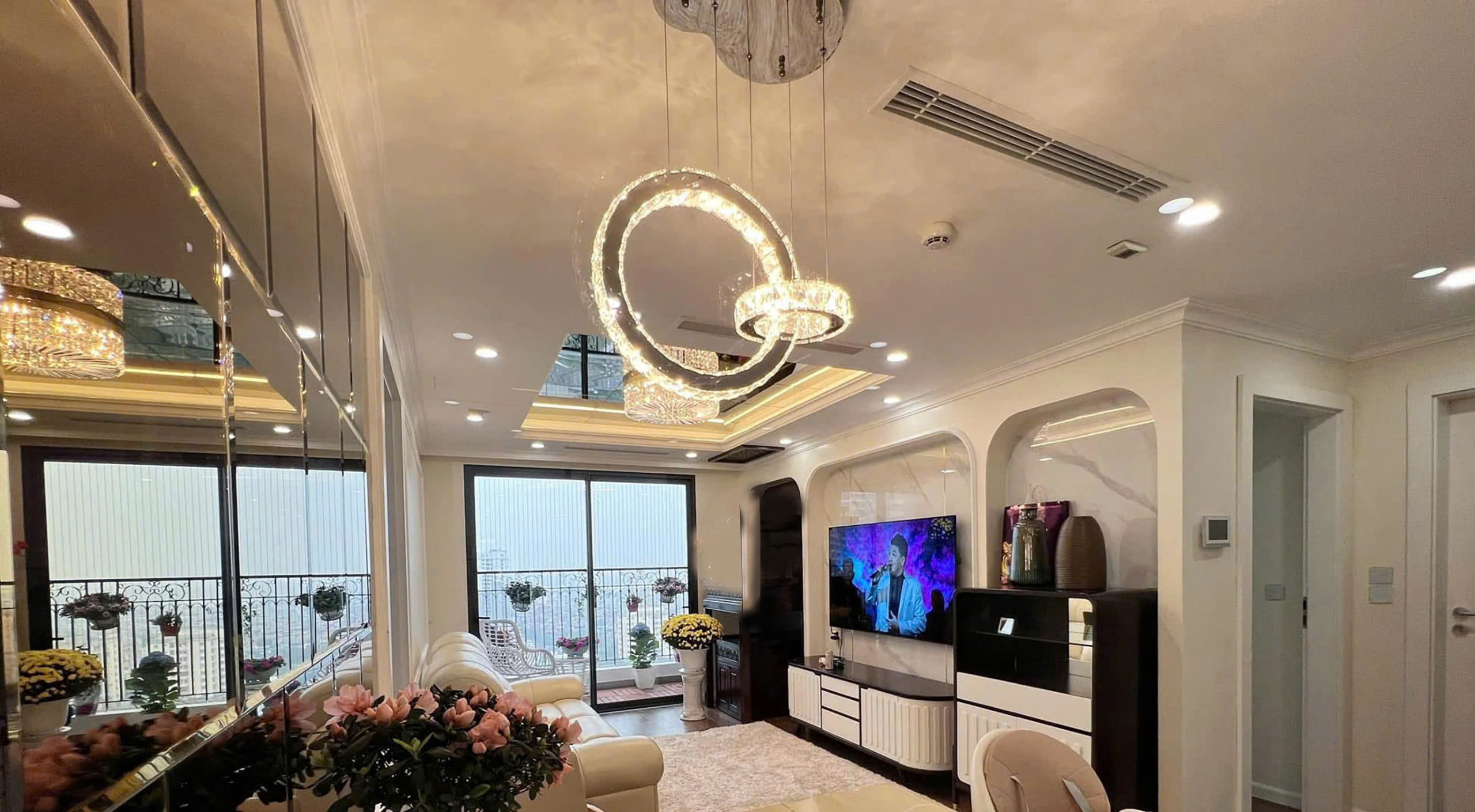 Chính Chủ Cho Thuê Căn Hộ Chung Cư Tầng 18 Tòa G2- Sunshine Garden. - Ảnh chính