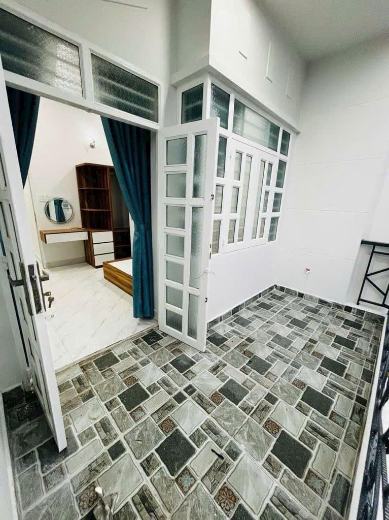 NHÀ B.ÁN - GẦN CHỢ PHẠM VĂN BẠCH & ST EMART2- DT 42M² - 2 TẦNG CHỈ HƠN 4 TỶ - FULL NỘI THẤT - Ảnh 5