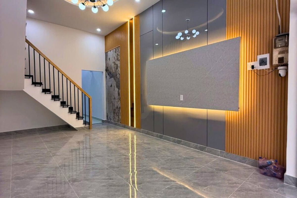 Hẻm Vip Xe Hơi Thông Lâm Thị Hố, 42m2, Nhà Đẹp, 2 Tầng, Tân Chánh Hiệp, Quận 12 - Ảnh chính