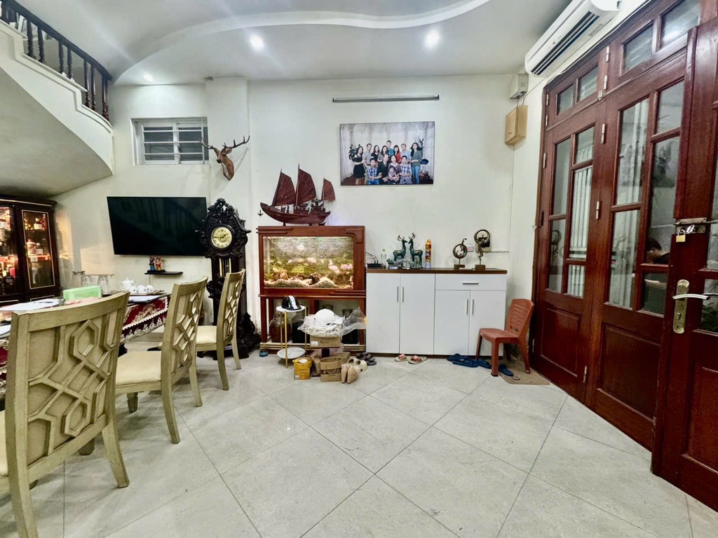 🧑‍💼🧑‍💼🧑‍💼 - NHÀ 4 TẦNG CỰC ĐẸP SÁT MẶT PHỐ - CẦU GIẤY - 50M2 - GẦN 14 TỶ - Ảnh 1