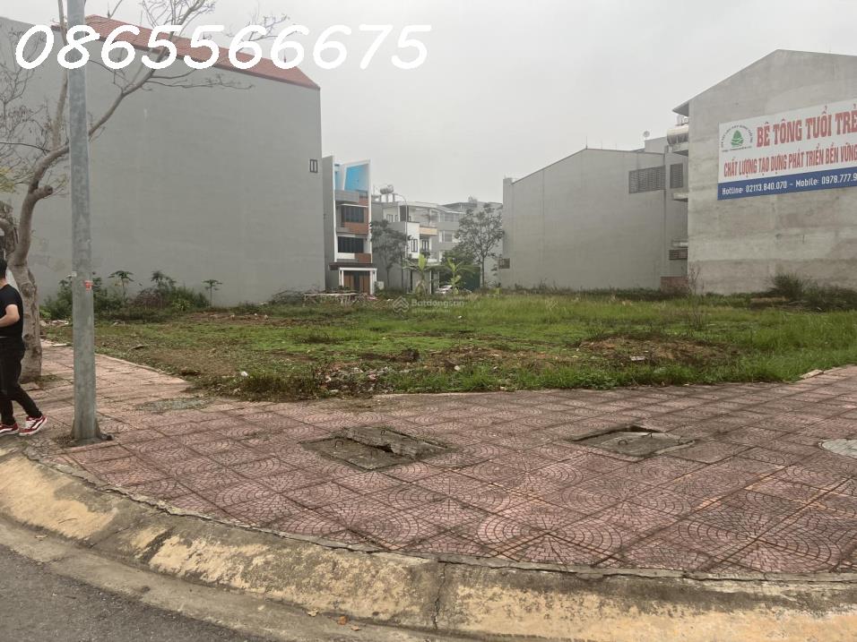 Chính chủ cần bán lô góc 2 mặt tiền đường 33m Nam Vĩnh Yên, 20m mặt tiền LH 0865566675 - Ảnh 1