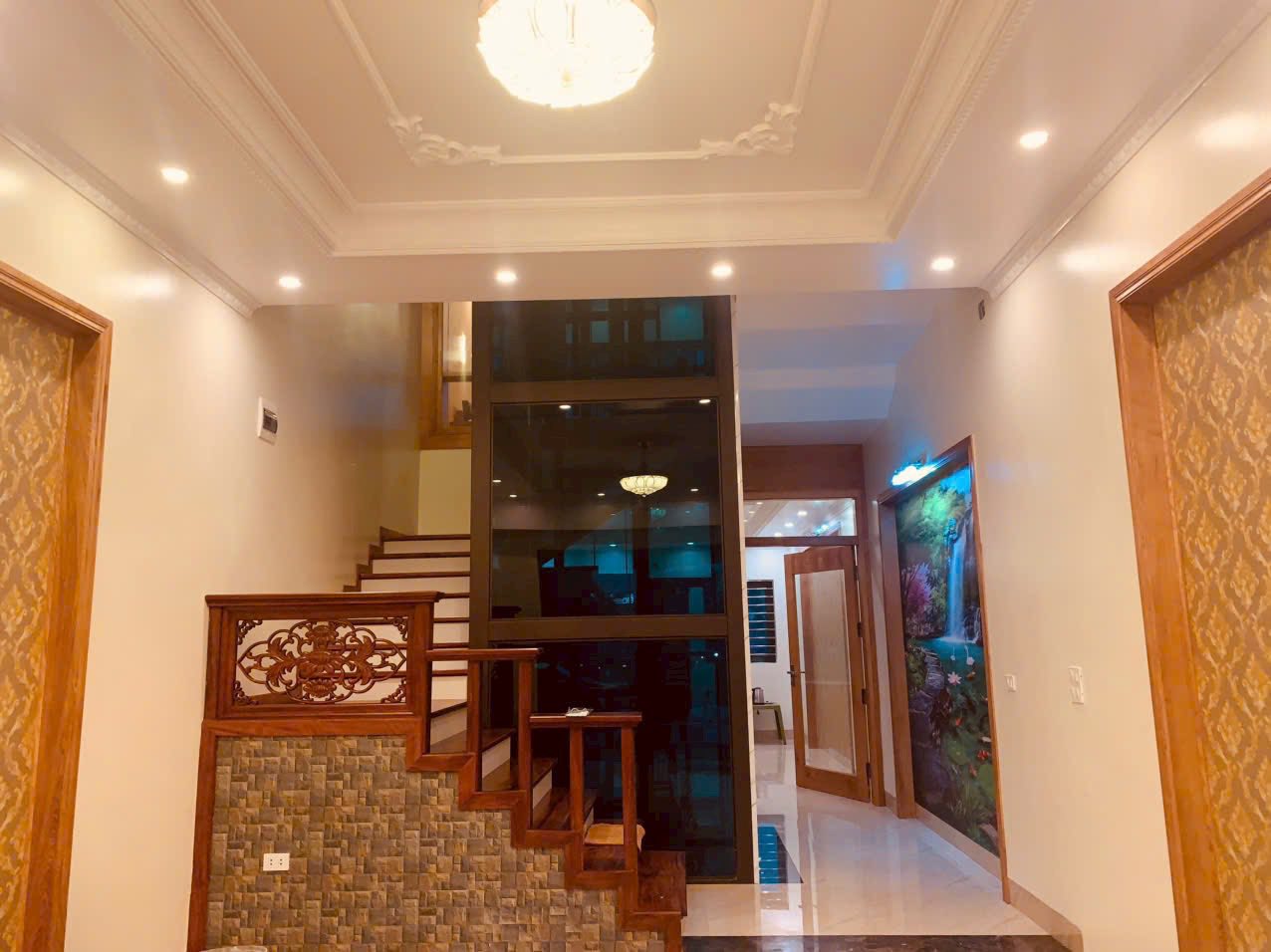 Bán nhà 5 tầng có thang máy khu Vịt Cỏ Hồ Sen, ph Tân Bình, TP HD, 67.5m2, mt 4.5m, 5 ngủ - Ảnh chính