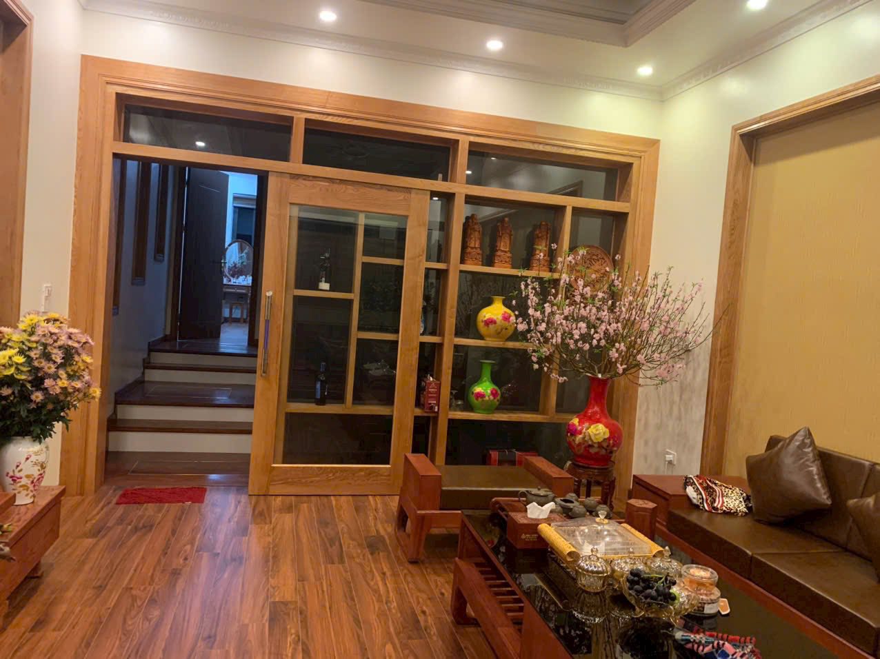 Bán nhà 5 tầng có thang máy khu Vịt Cỏ Hồ Sen, ph Tân Bình, TP HD, 67.5m2, mt 4.5m, 5 ngủ - Ảnh 2