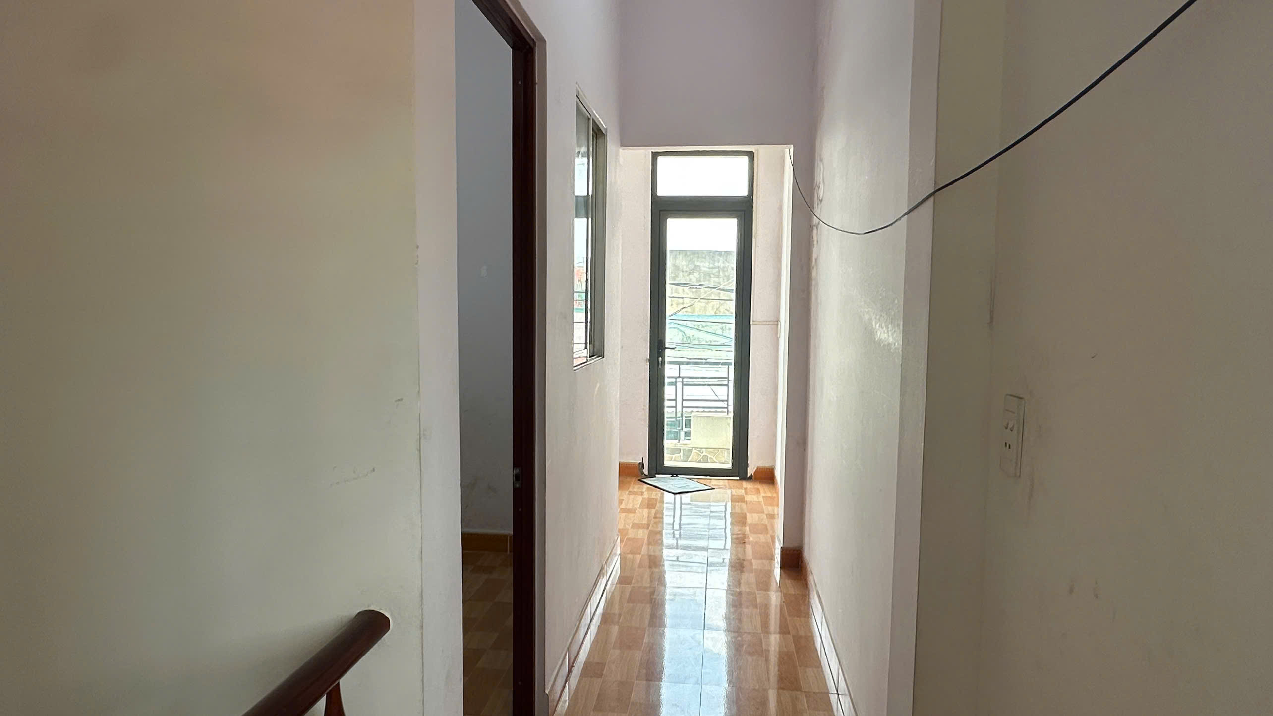 Bán nhà 2 Lầu MẶT TIỀN kinh doanh,giá cực kì hiếm gặp, chỉ nhỉnh 3 tỷ - Ảnh 2