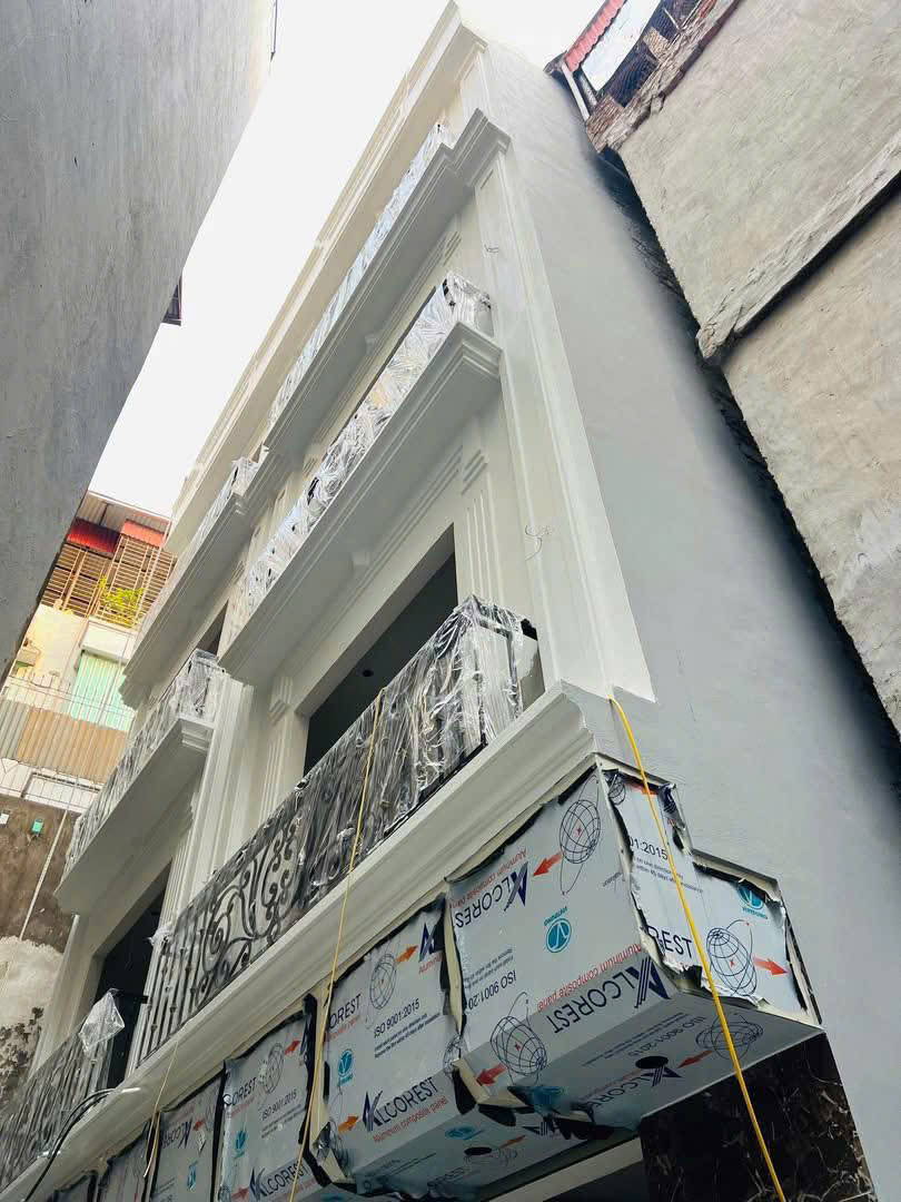 Bán Nhà Tôn Đức Thắng. Đống Đa. DT 31m2. MT 5,3m. 5 Tầng. Giá 7,48 Tỷ. - Ảnh chính