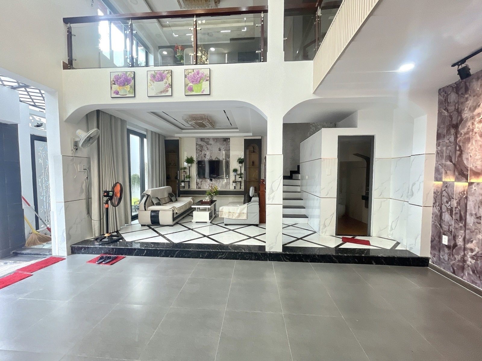 BÁN BIỆT THỰ MINI NGANG 8M – 60M2 - FULL NỘI THẤT – CHỈ 7.9 TỶ!<br>Vị trí cực đẹp – Phạm Văn Chiêu, - Ảnh 2