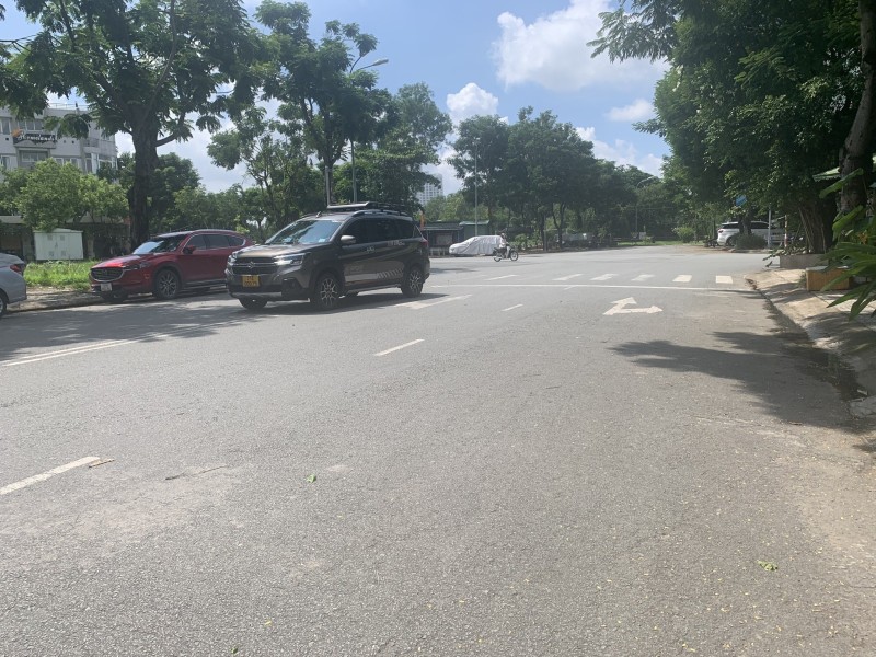 C125 🔥 CƠ HỘI ĐẦU TƯ HIẾM CÓ - ĐẤT MẶT TIỀN NGUYỄN THỊ THẬP, QUẬN 7 🔥 - Ảnh chính