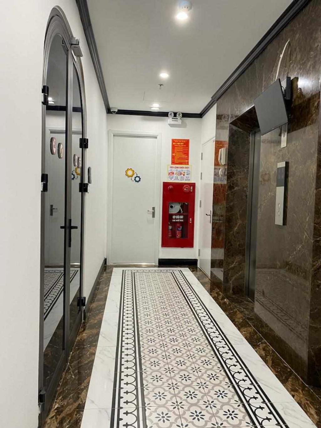 BÁN NHÀ MẶT PHỐ - CẦU GIẤY - 186M2 - 8 TẦNG MT 15M - SỔ ĐỎ - Ảnh 3