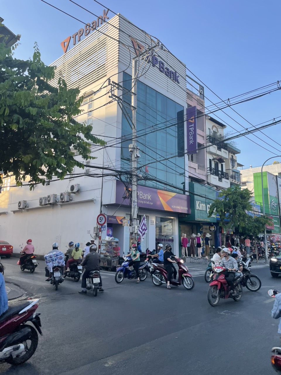 Bán nhà 2 mặt tiền 25x87m giá 190 tỷ Đường Nguyễn Ảnh Thủ - Ảnh 2