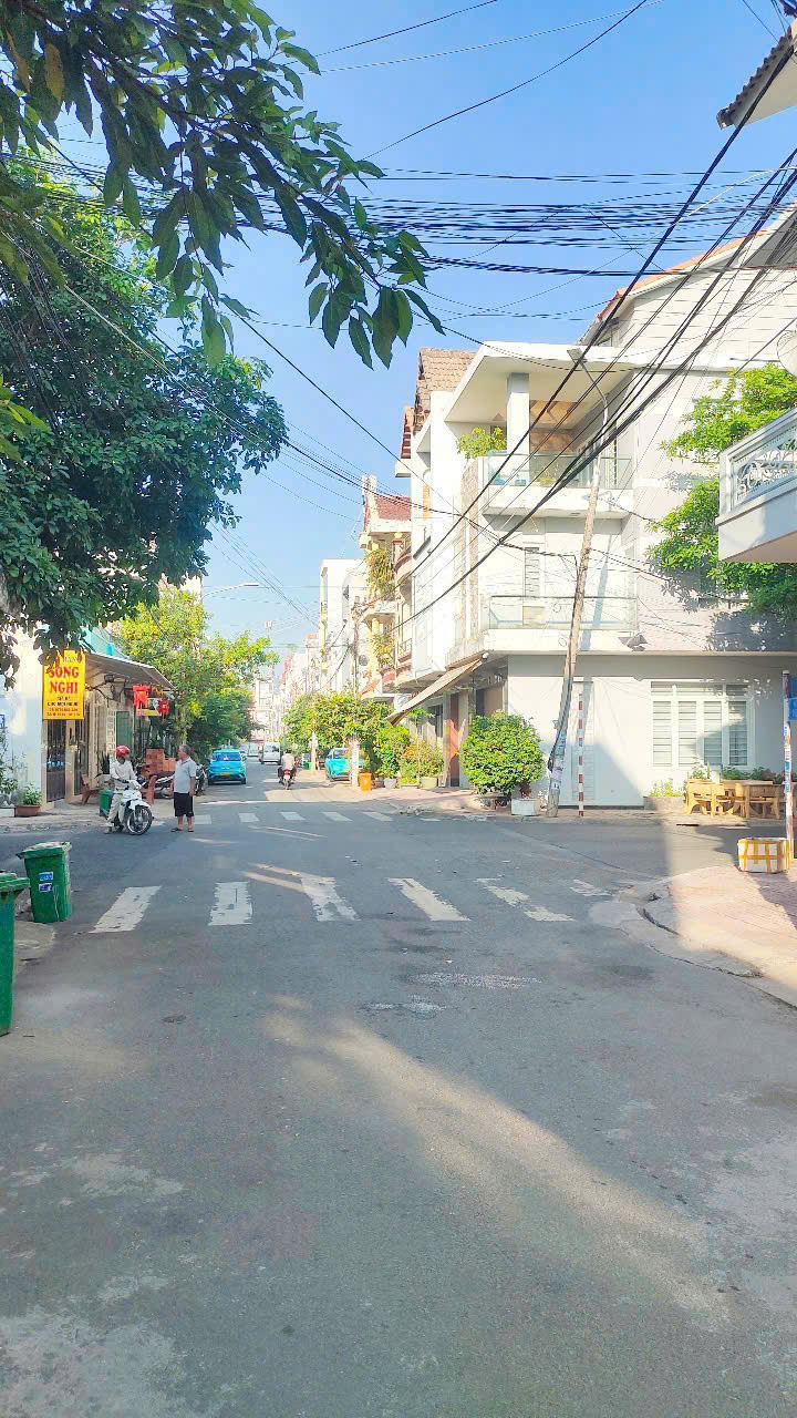 Quá HOT, bán lô đất đẹp KDC D2D giáp đường D8, chỉ 5tỷ1 - Ảnh 1