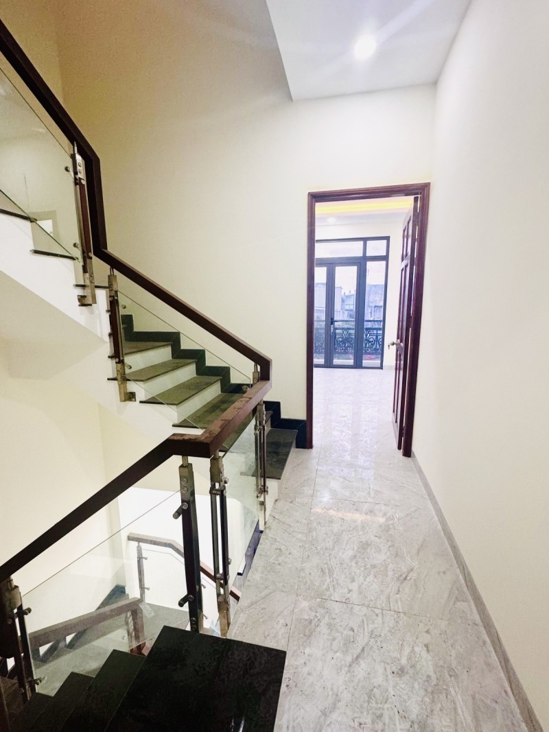 Bán nhà mặt phố Quốc Lộ 13, Thủ Đức, 60m², 4 tầng, 6.75  tỷ, sổ hồng - Ảnh 3